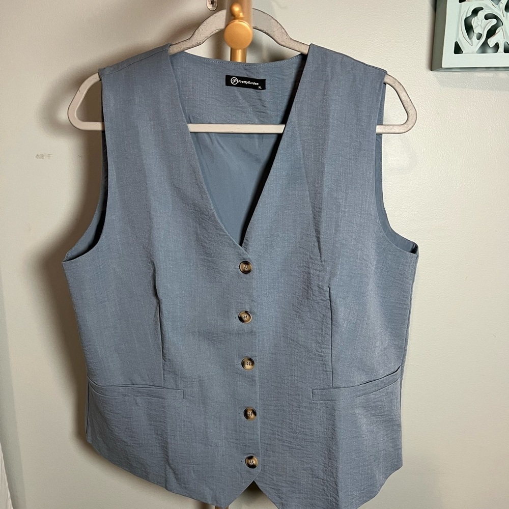 PrettyGarden Blueish Gray Vest
